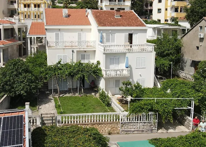 Apartments Petricevic
